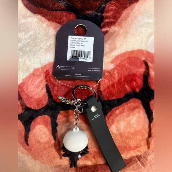 💀🖤NWT-THE NIGHT BEFORE CHRISTMAS JACK SKELLINGTON  “KING JACK” KEYCHAIN🖤💀 - Picture 5 of 9